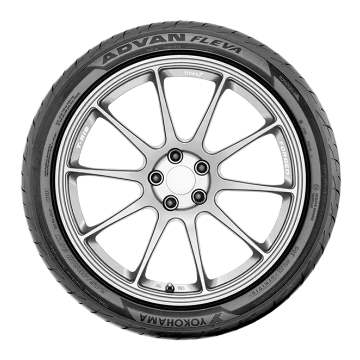 LLANTA 215/45R17 YOKOHAMA ADVAN FLEVA V701 91W